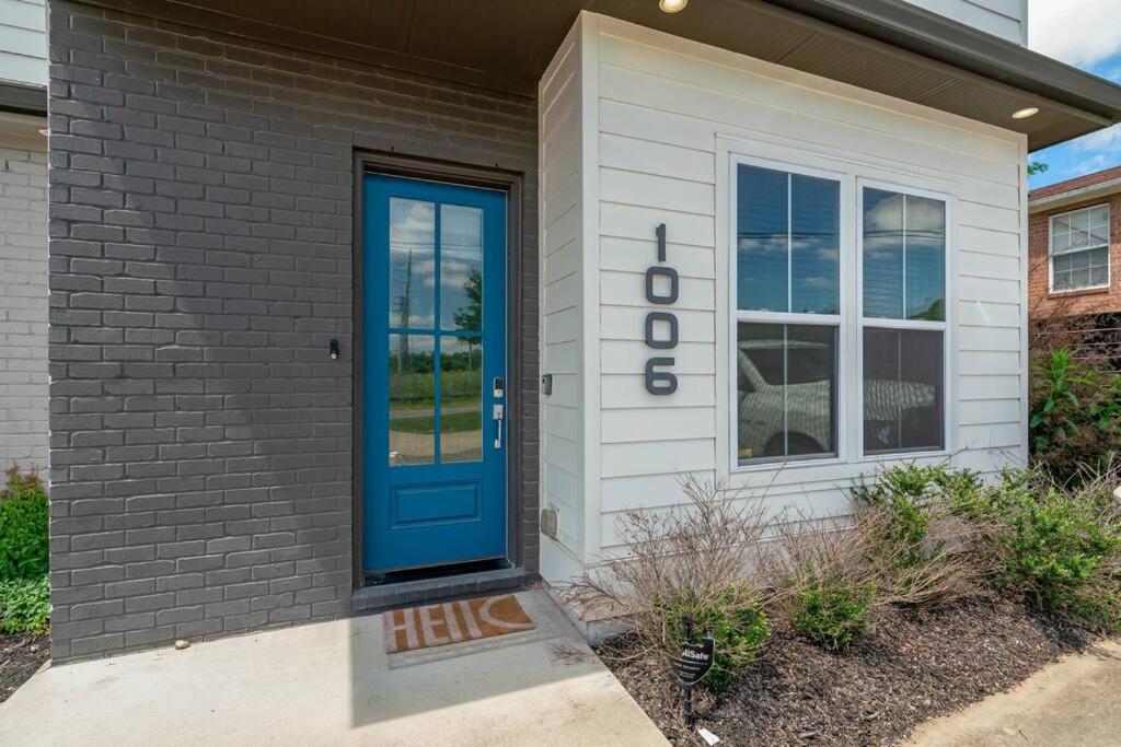 King Bed, Balcony, Covered Patio & Firepit! 8 Minutes From Broadway Nashville Exterior photo