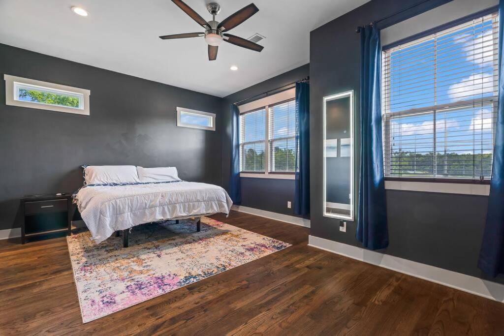 King Bed, Balcony, Covered Patio & Firepit! 8 Minutes From Broadway Nashville Exterior photo